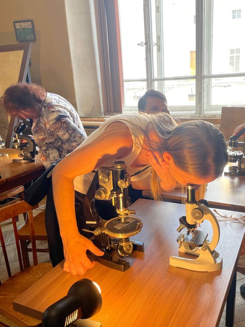 Мастер-класс «Обитатели почвы под микроскопом». ЦМП им. В.В. Докучаева Мастер-класс «Обитатели почвы под микроскопом». ЦМП им. В.В. Докучаева